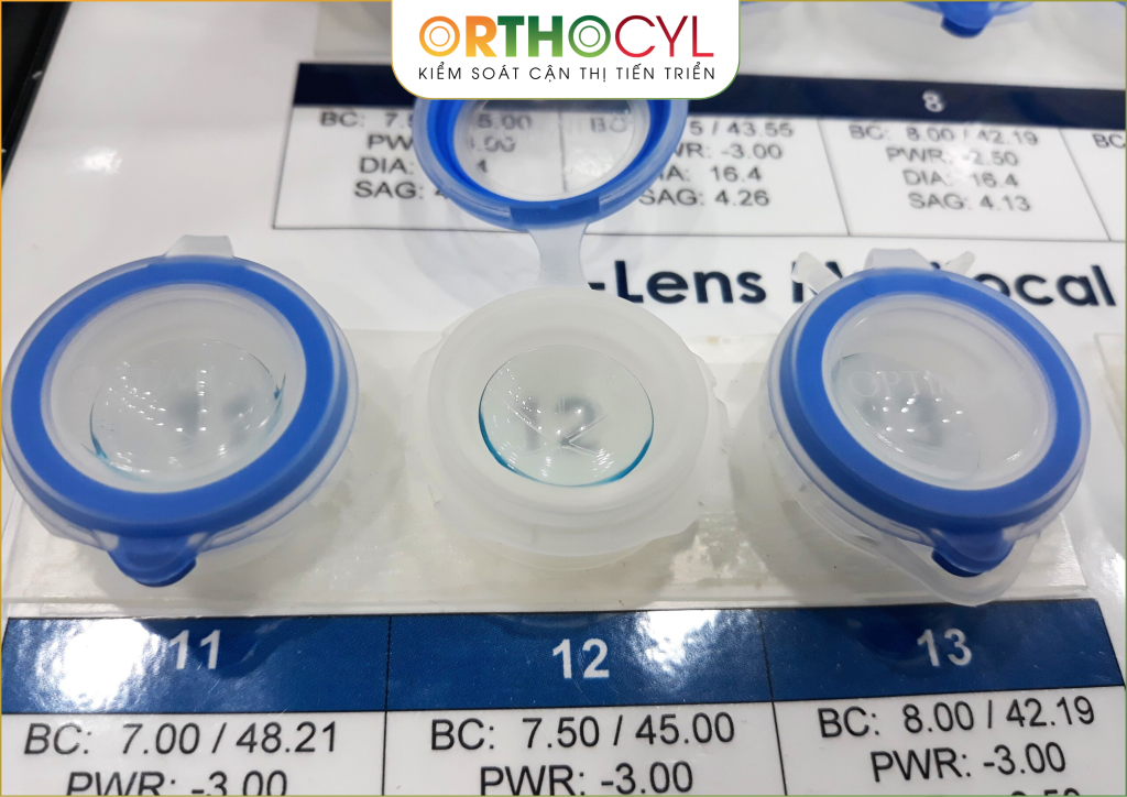 Kính củng mạc (scleral)