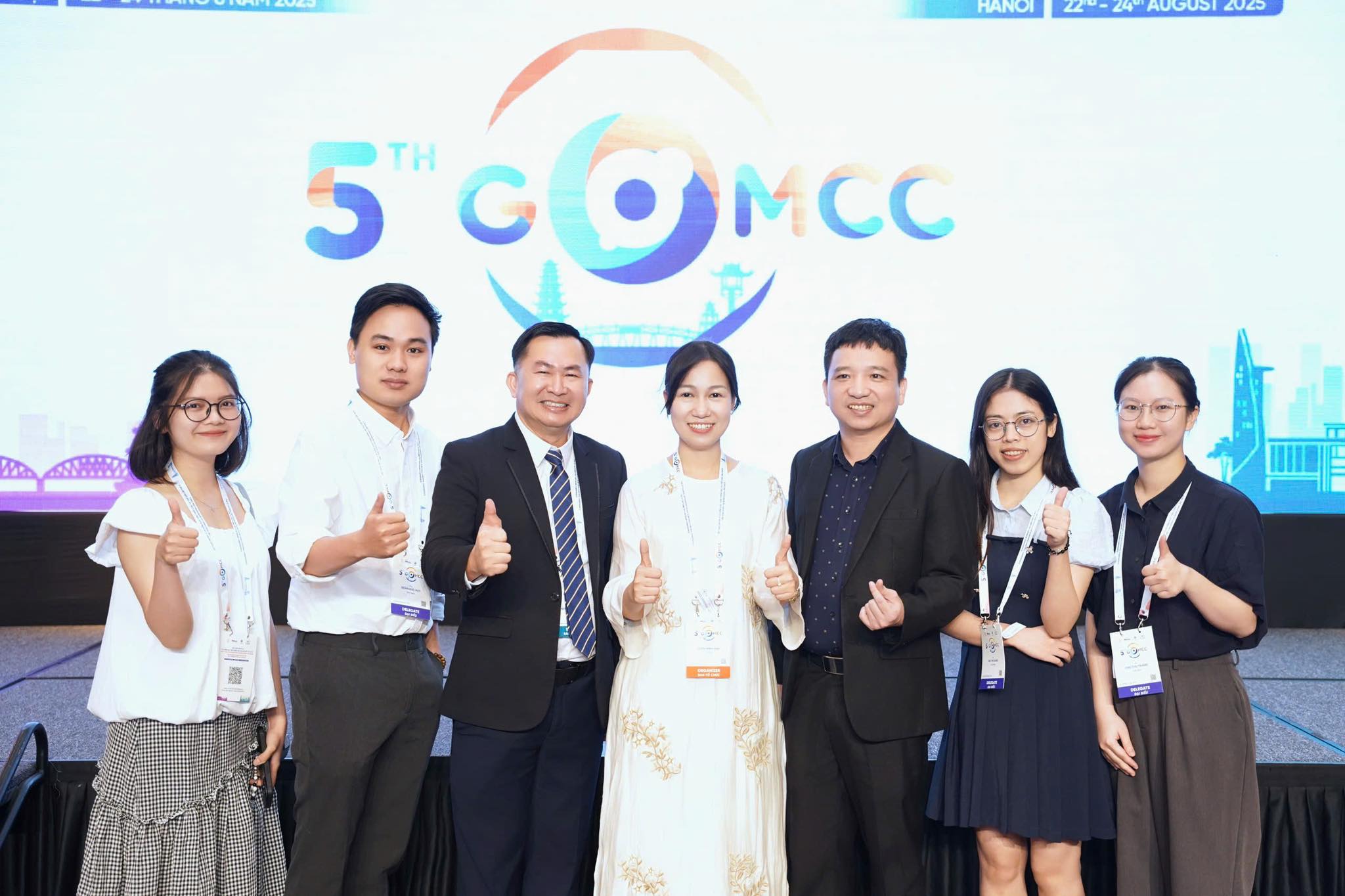 Hoạt động Ortho-K 6